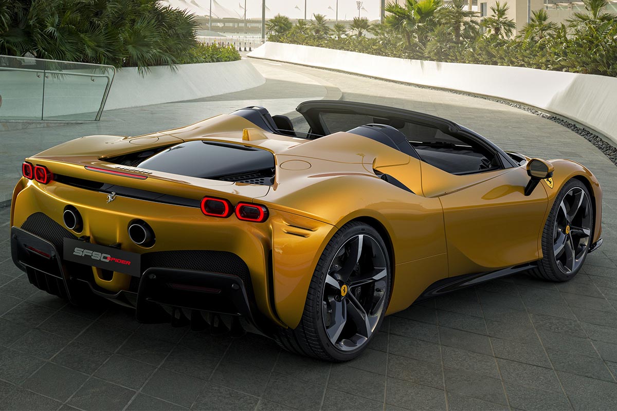 Ferrari SF90 Spider